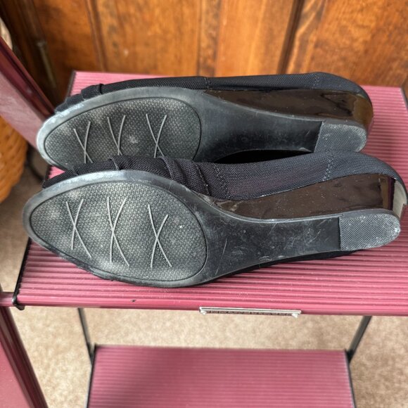 Laura Scott Black Sheer Mesh Wedge Open Toe Shoe Size 8 - Picture 5 of 6